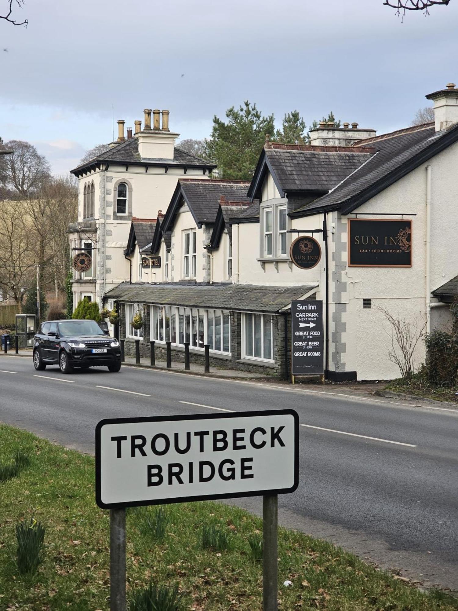 The Sun Inn Troutbeck Bridge 외부 사진